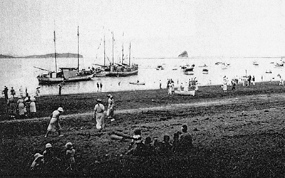 Mahurangi Regatta sack race, 2006, Scotts Landing